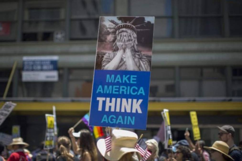 Marchan en al menos 46 ciudades de EEUU para pedir la destitución de Trump