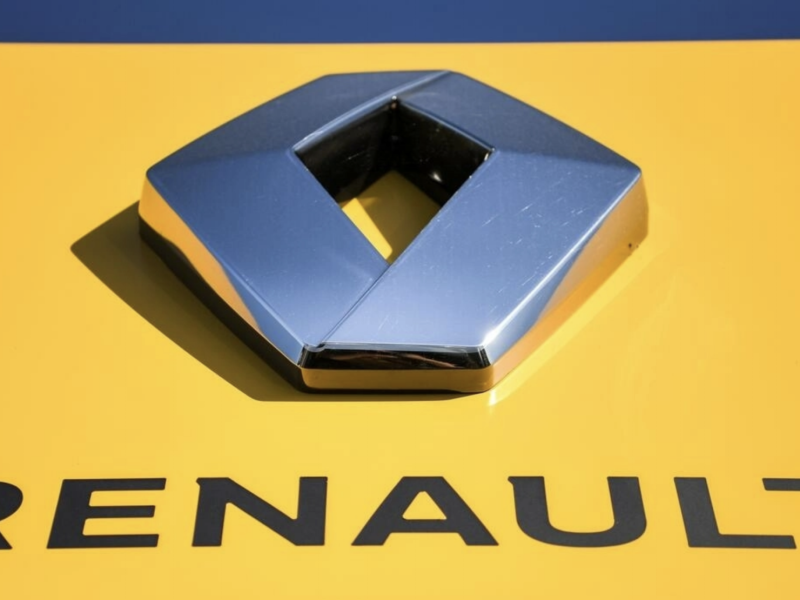 Renault stops production at its Moscow plant