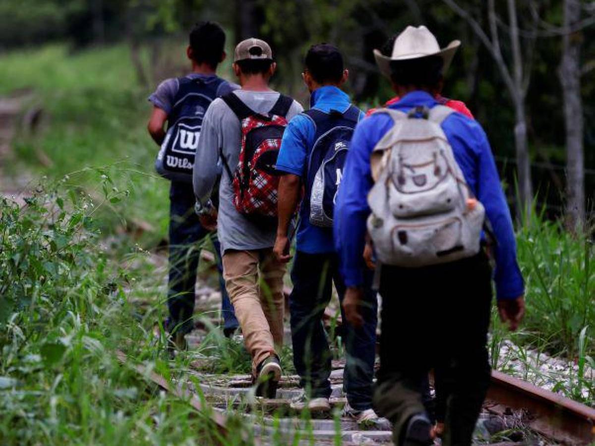 Detienen a migrantes cubanos y salvadoreños en Guatemala