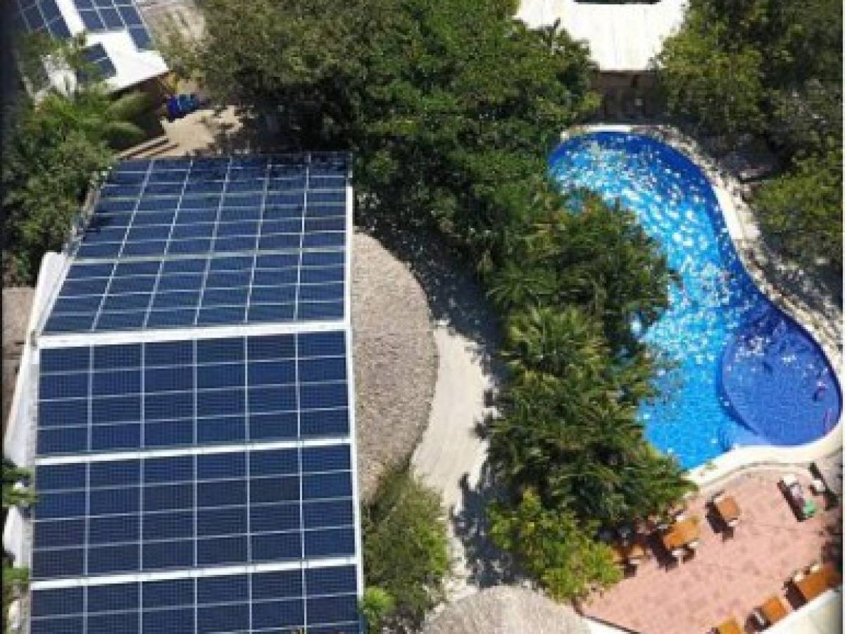 Cala Luna Boutique Hotel y Villas instalará 1.400 paneles solares para generar energía renovable en Costa Rica