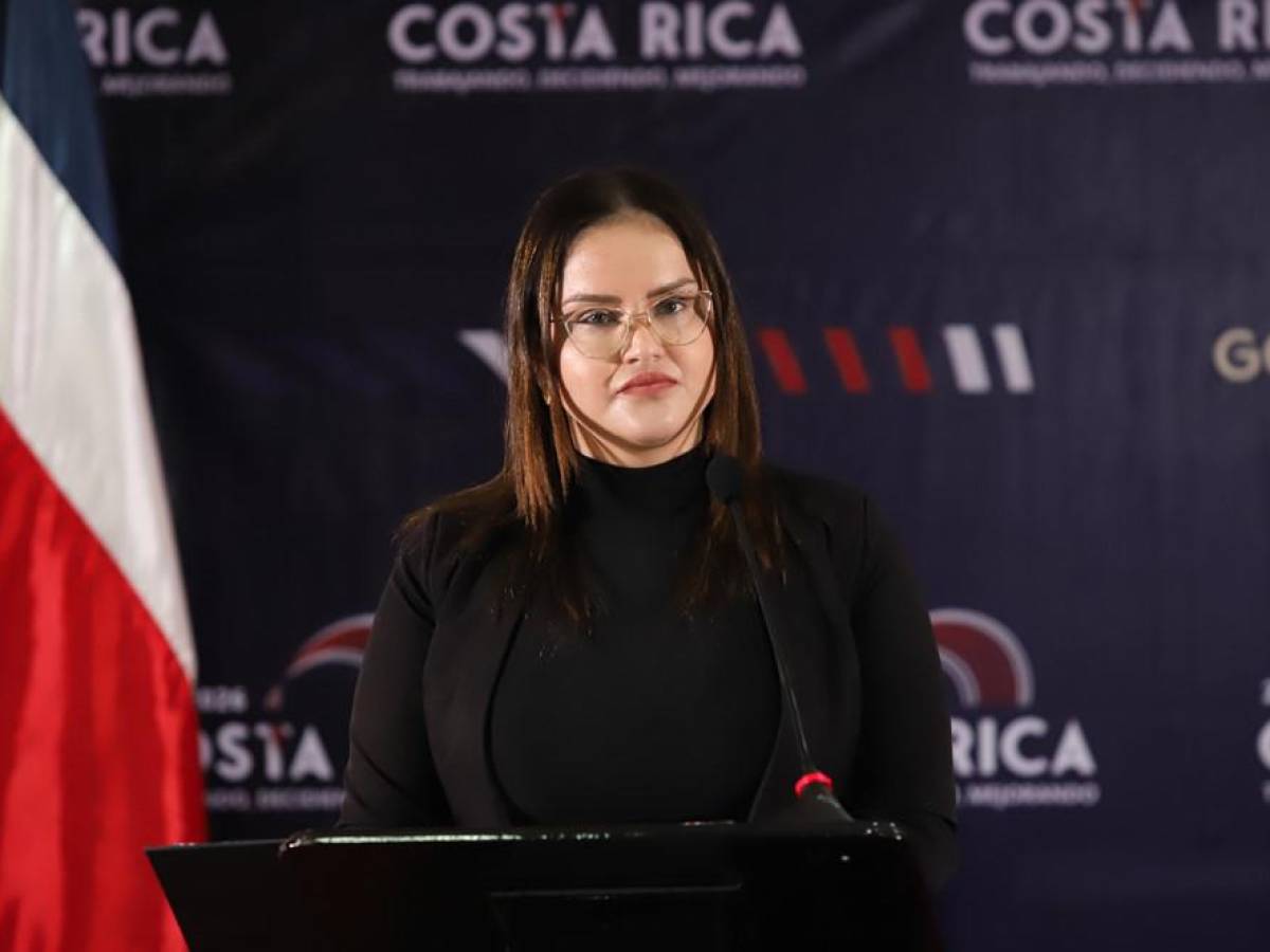 Costa Rica: Investigan a ministra de Salud por presunta malversación de fondos