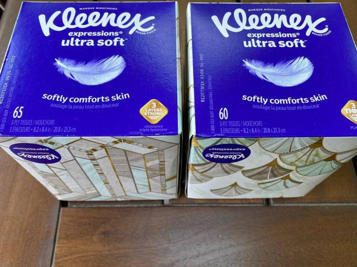 En Estados Unidos, una caja pequeña de Kleenex tiene ahora 60 pañuelitos, cinco menos que hace unos pocos meses.
