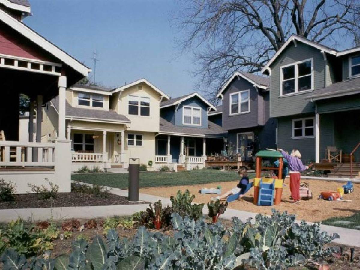 Qué es el Co-housing: Casas para envejecer con los amigos