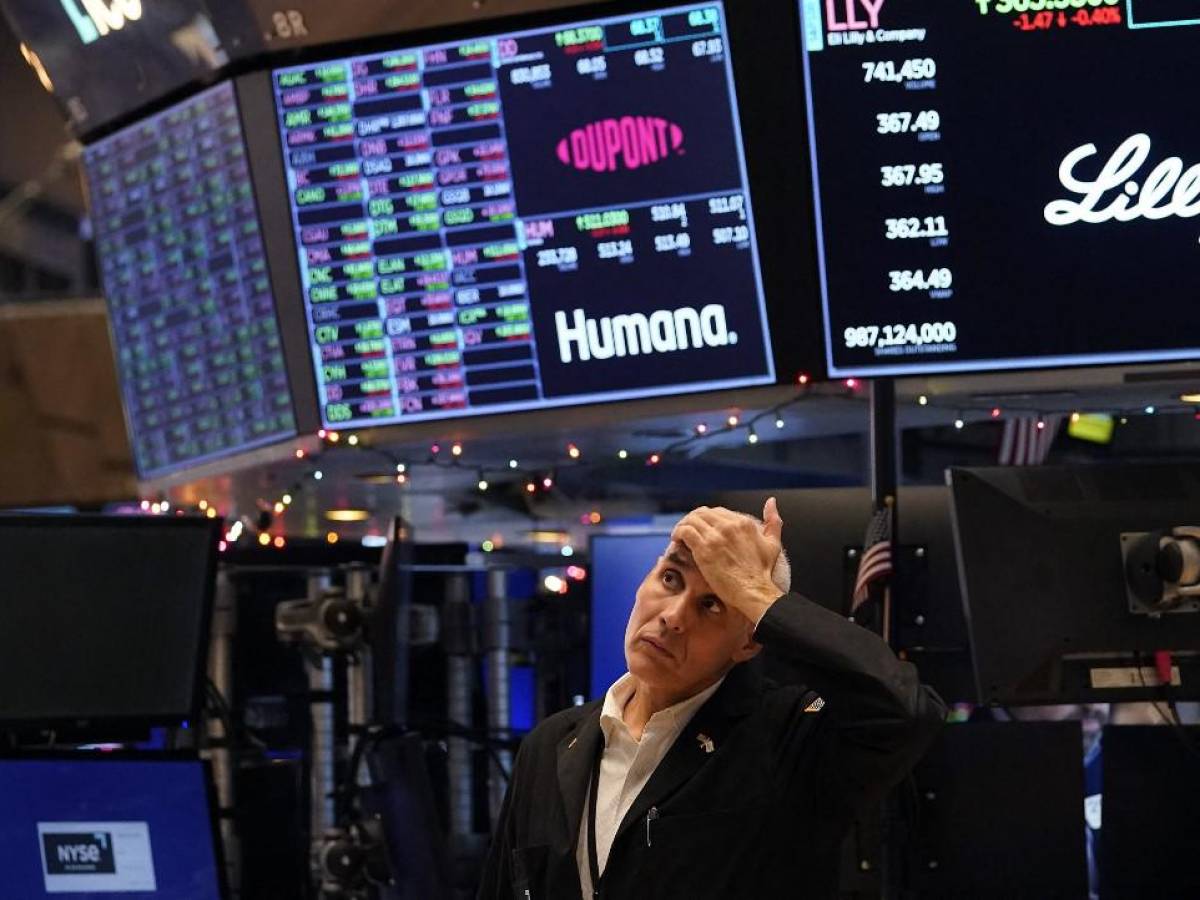 ¡Se encienden alertas en el sector bancario! Wall Street termina a la baja