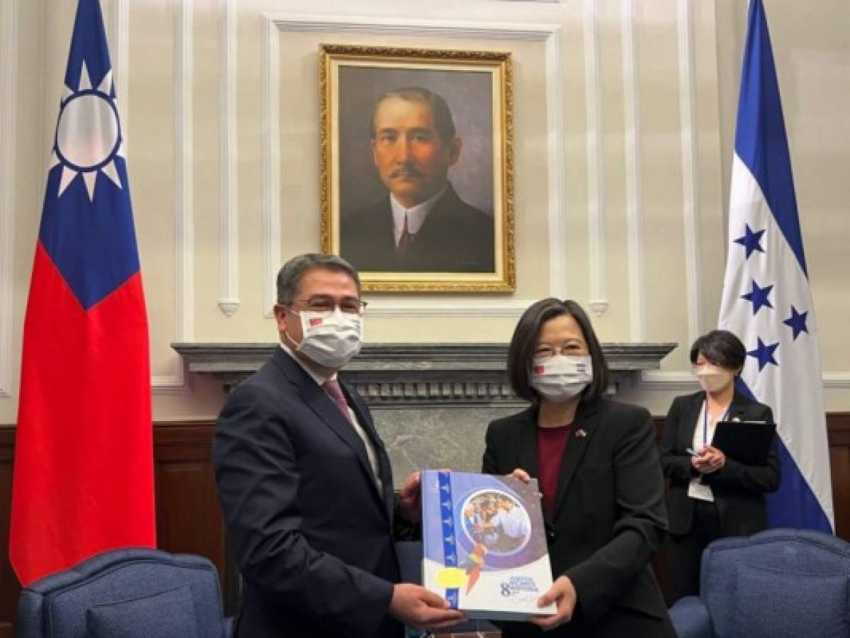 Presidente de Honduras confía en mantener relación con Taiwán tras elecciones