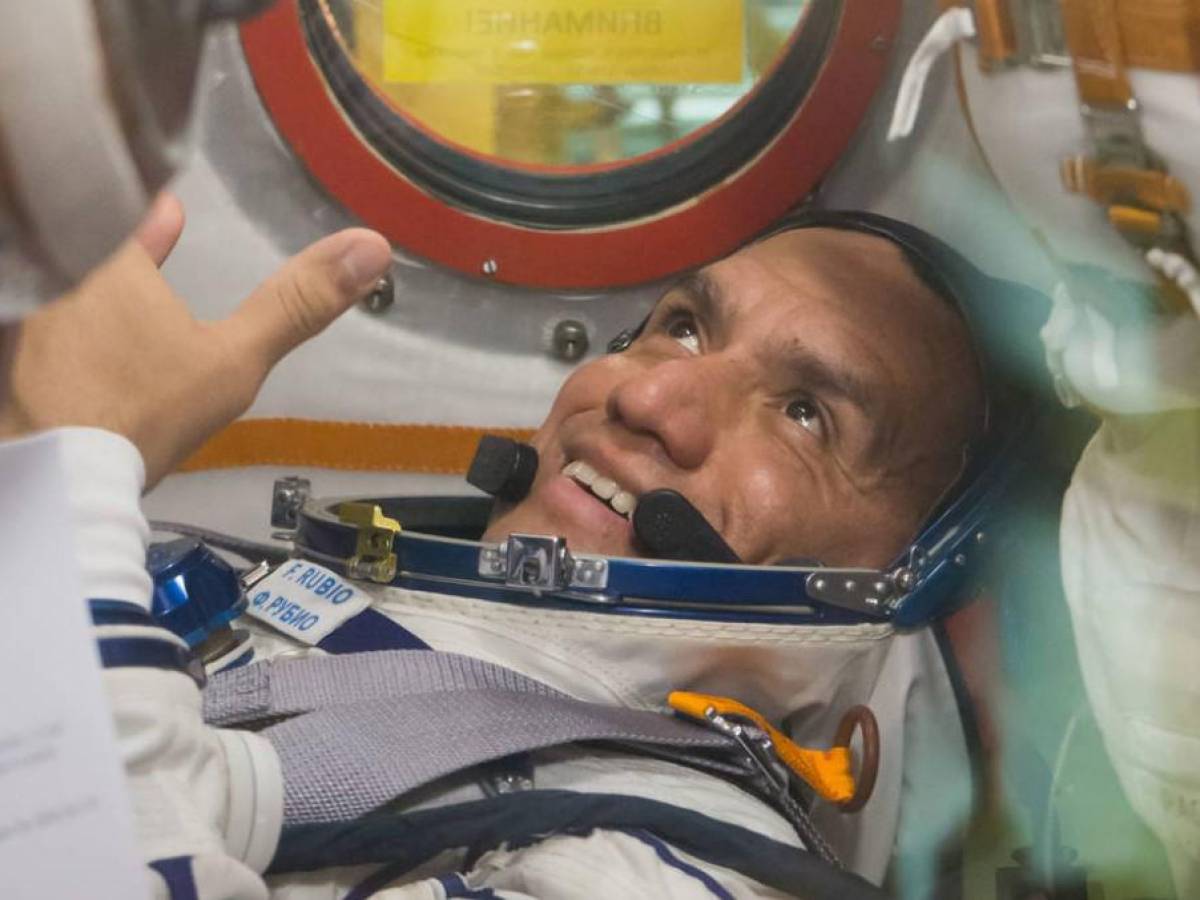 Histórico: Astronauta de origen salvadoreño parte hacia Estación Espacial Internacional