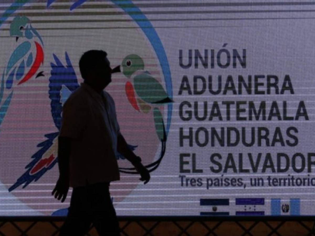 El Salvador se suma a Unión Aduanera de Guatemala y Honduras