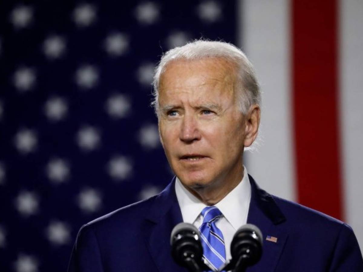 Joe Biden planea naturalizar a 9 millones de migrantes