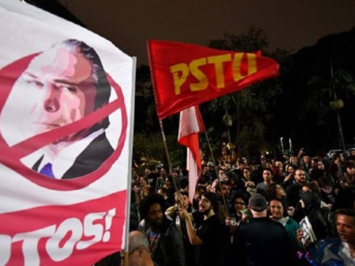Renuncia, 'impeachment', juicio penal… ¿qué salida para la crisis en Brasil?