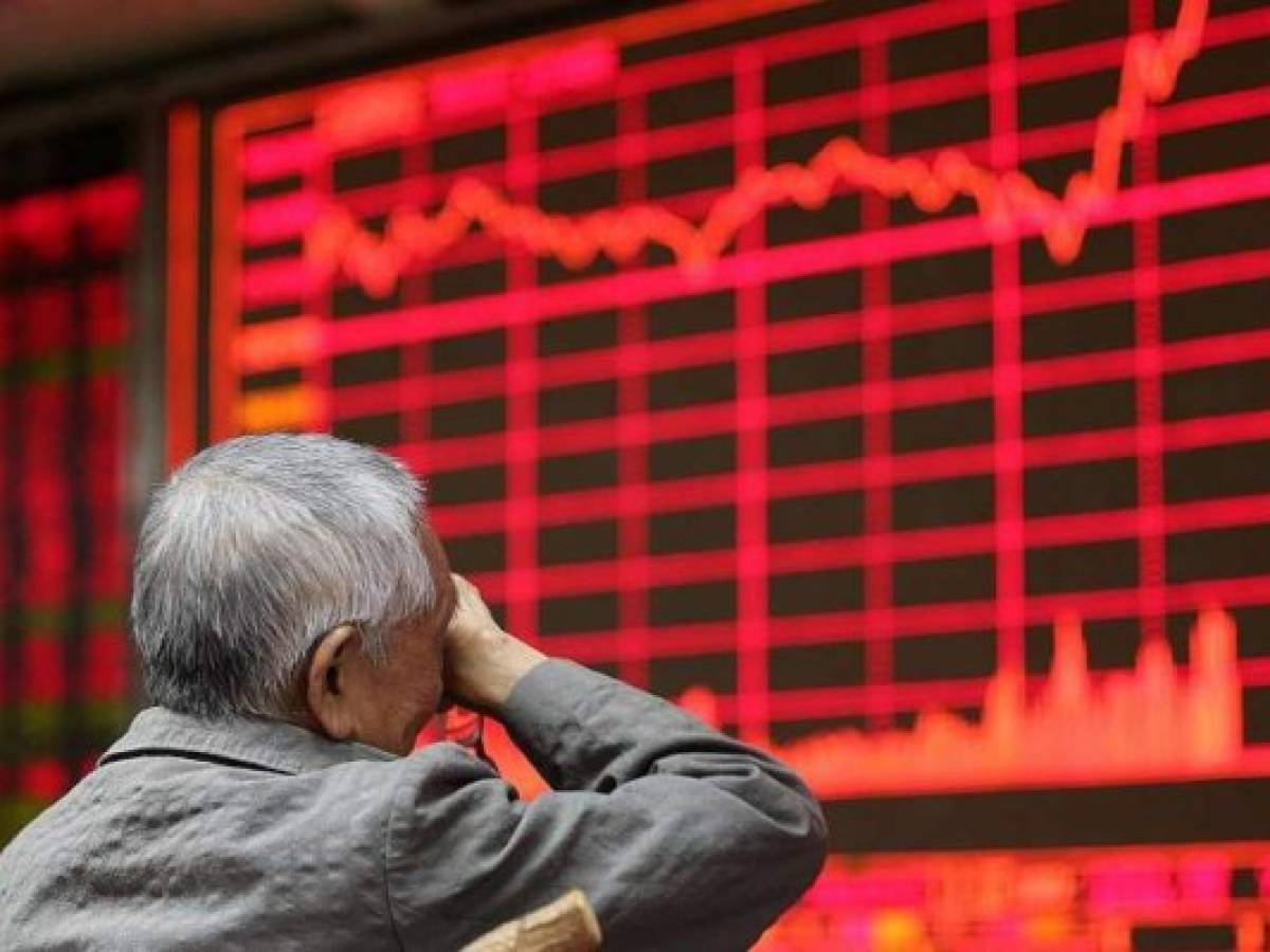 Peso de economía china acentúa los riesgos, advierte WSJ