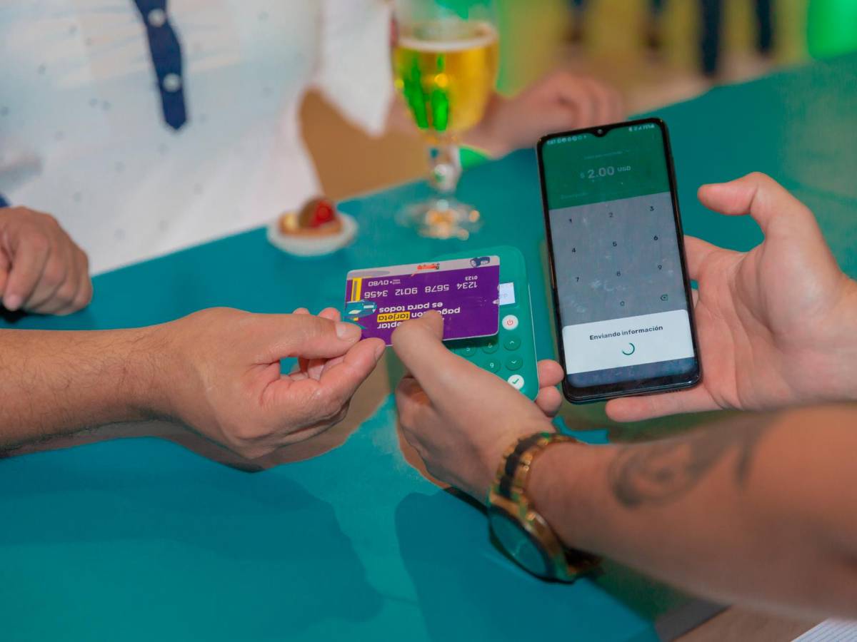 Cubo App, la fintech que acelera pagos digitales en mipymes de El Salvador