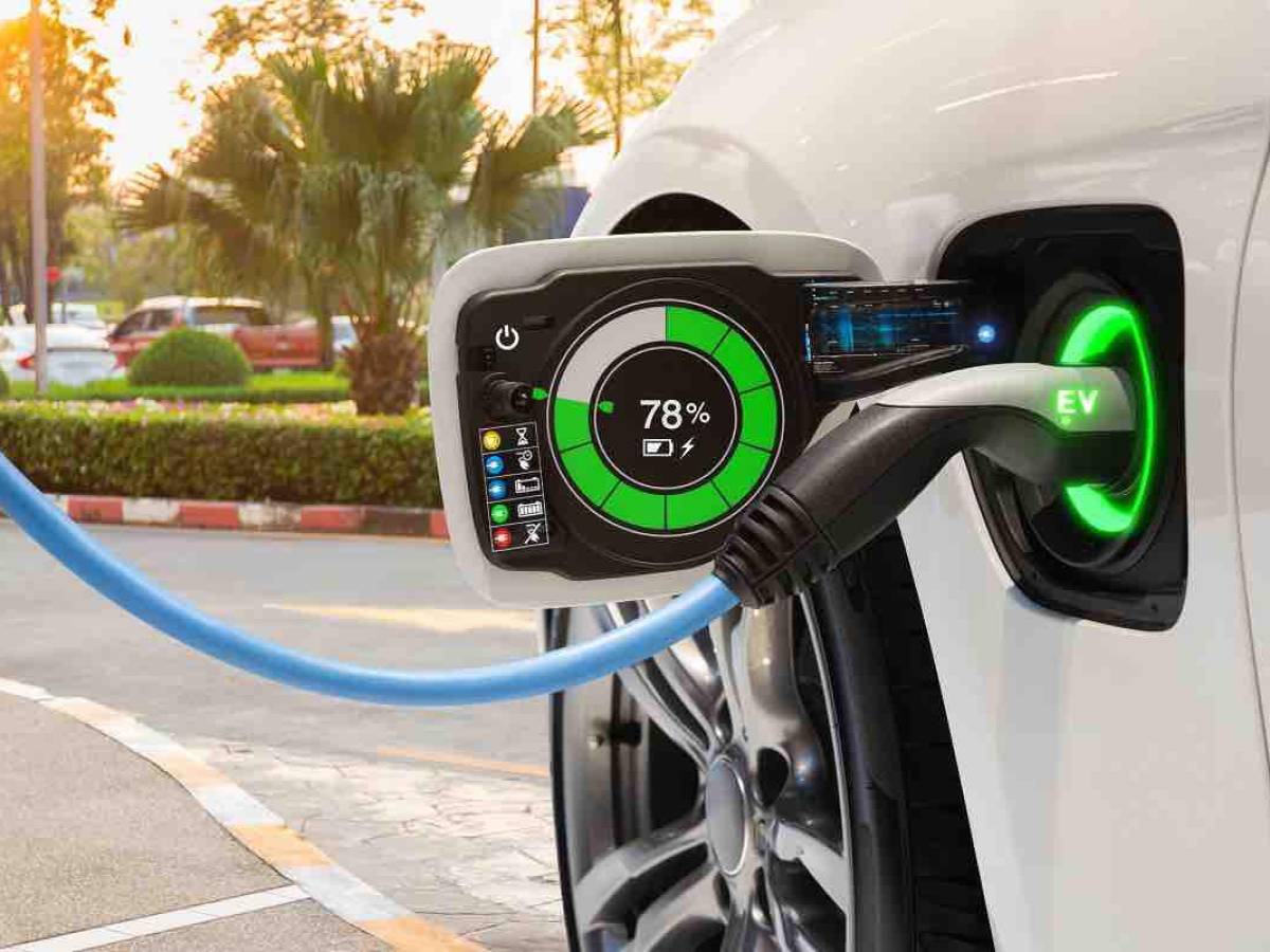 Ventas de autos eléctricos representaron 10% de las transacciones de vehículos nuevos en 2021
