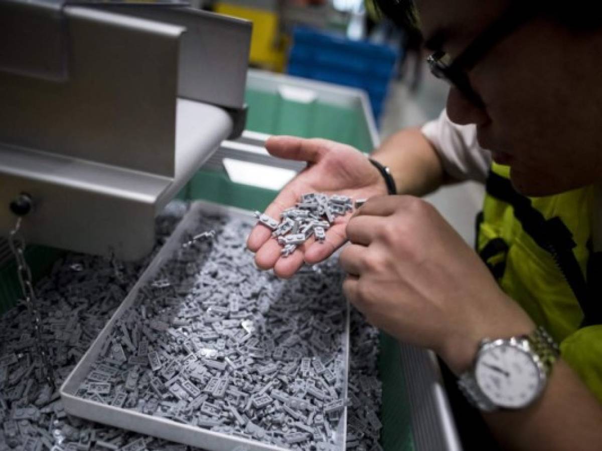 Desmantelan en China una red de falsificaciones de Lego