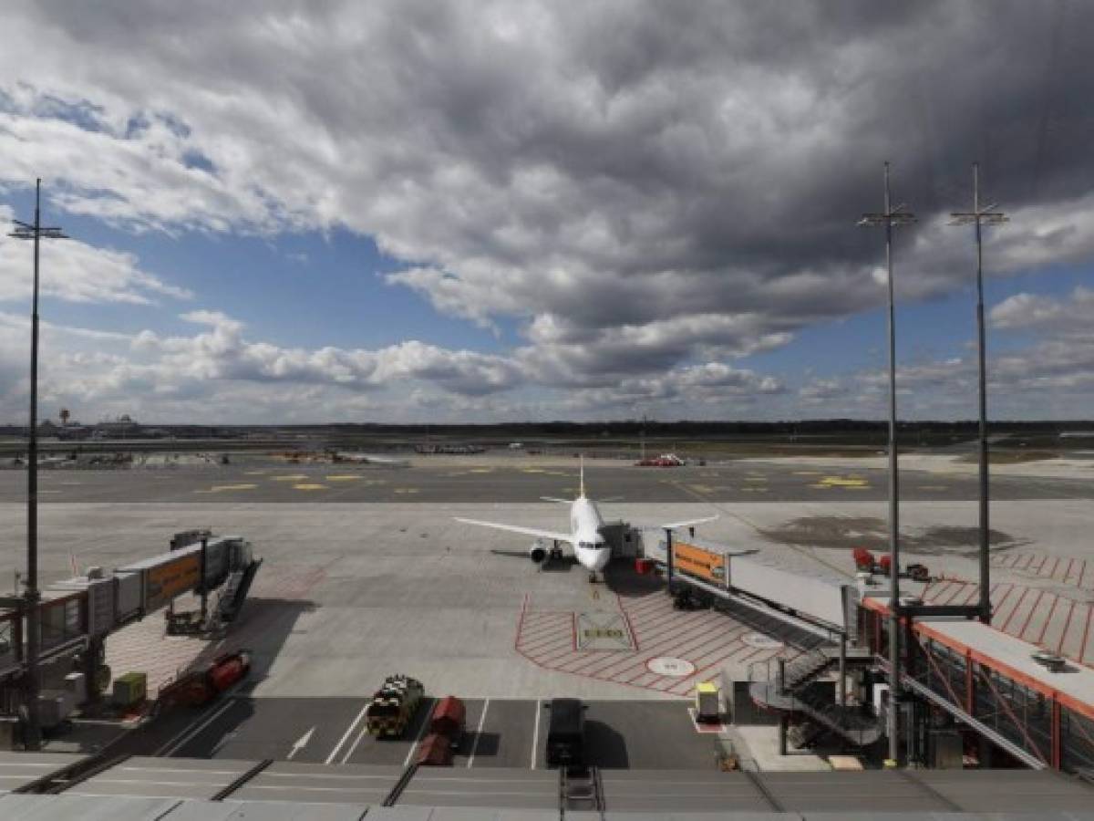 IATA: Latinoamérica debe discutir con el sector la reanudación de vuelos