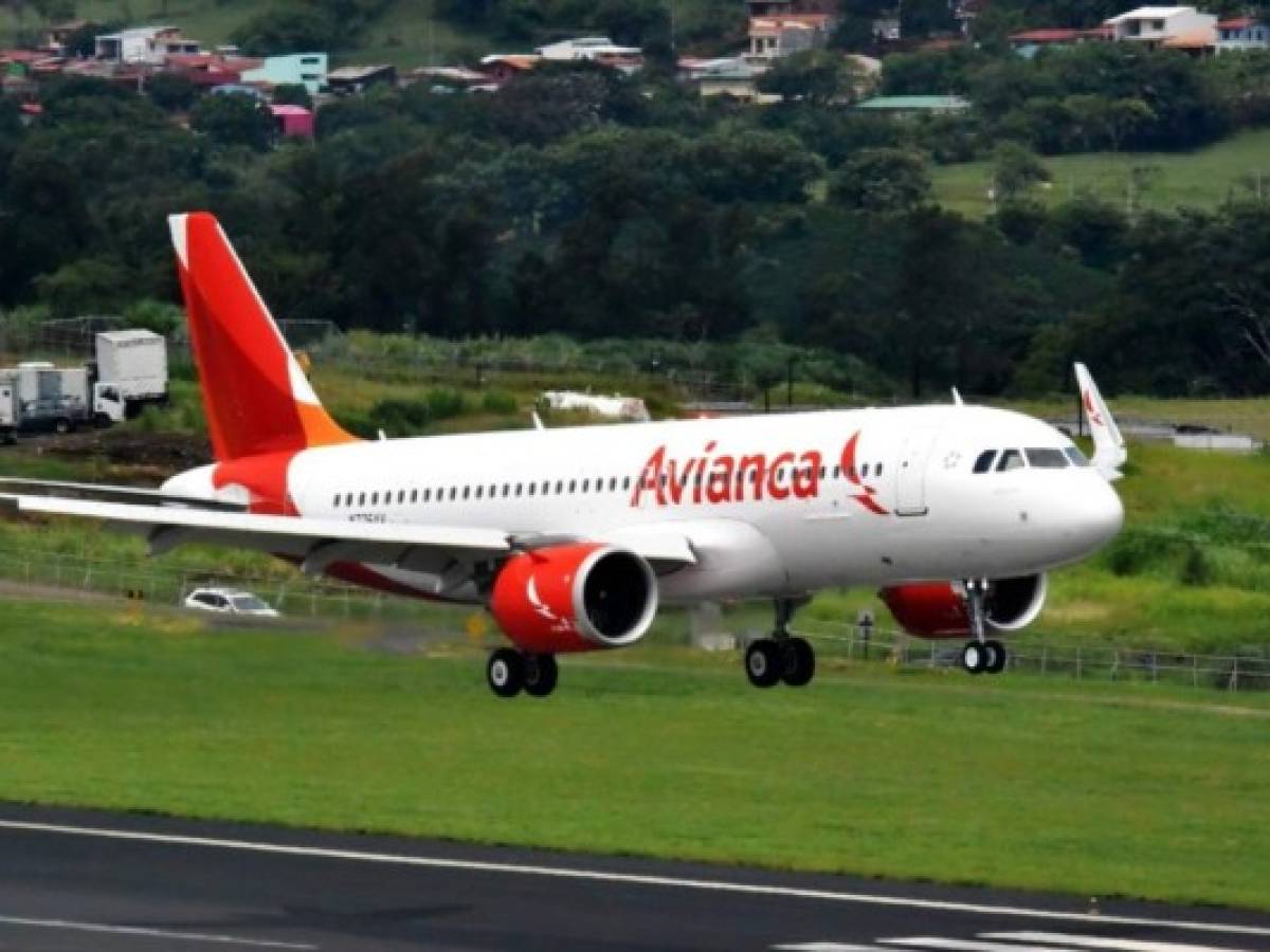 Avianca Holdings aplica ajustes para salir de la zona de turbulencias