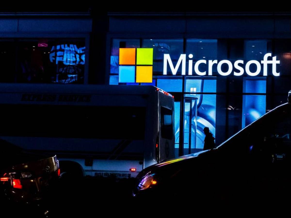 Más despidos tecnológicos: Microsoft consideraría recortar al 5 % de su plantilla