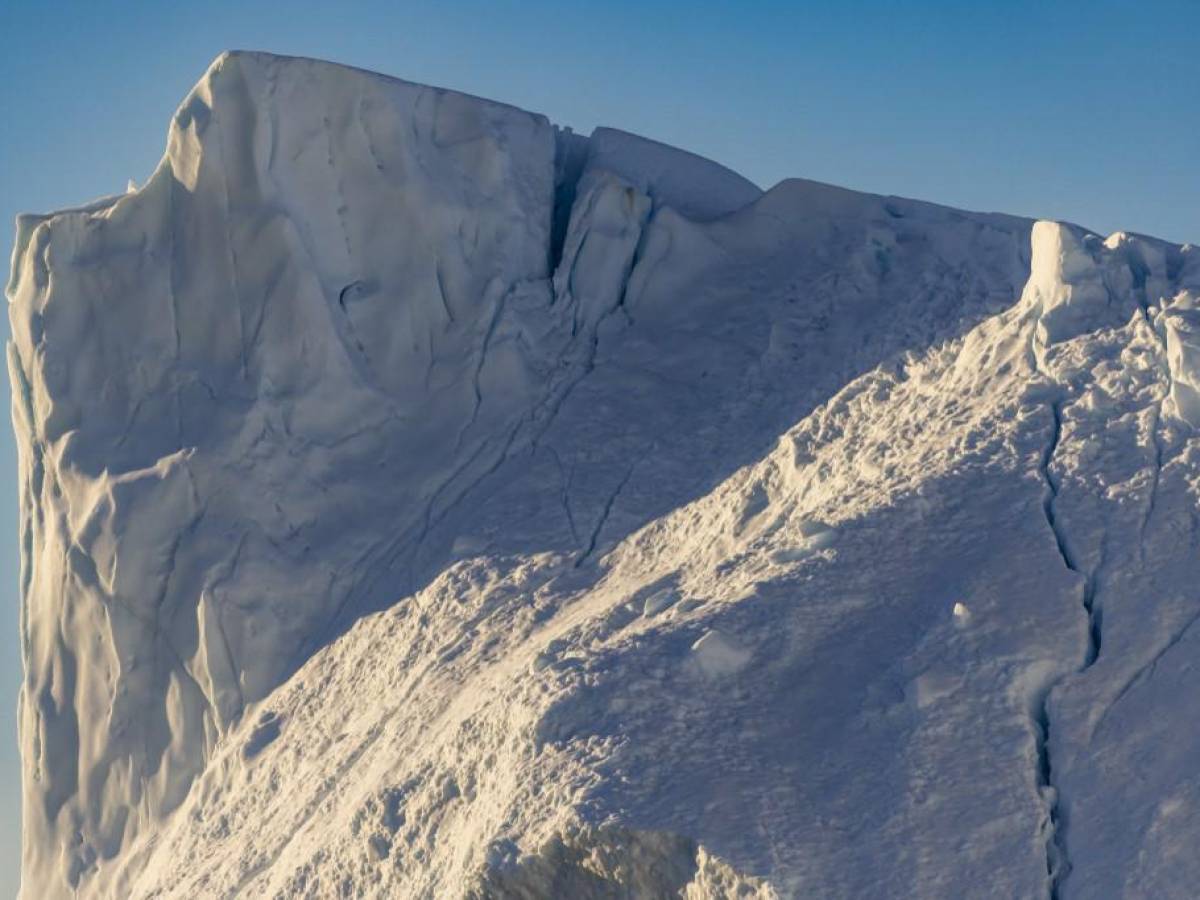 Un iceberg 15 veces más grande que París se desprende de la Antártida