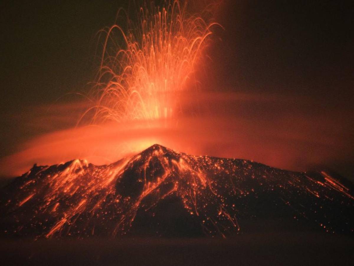 México bajo alerta por actividad de volcán Popocatépetl