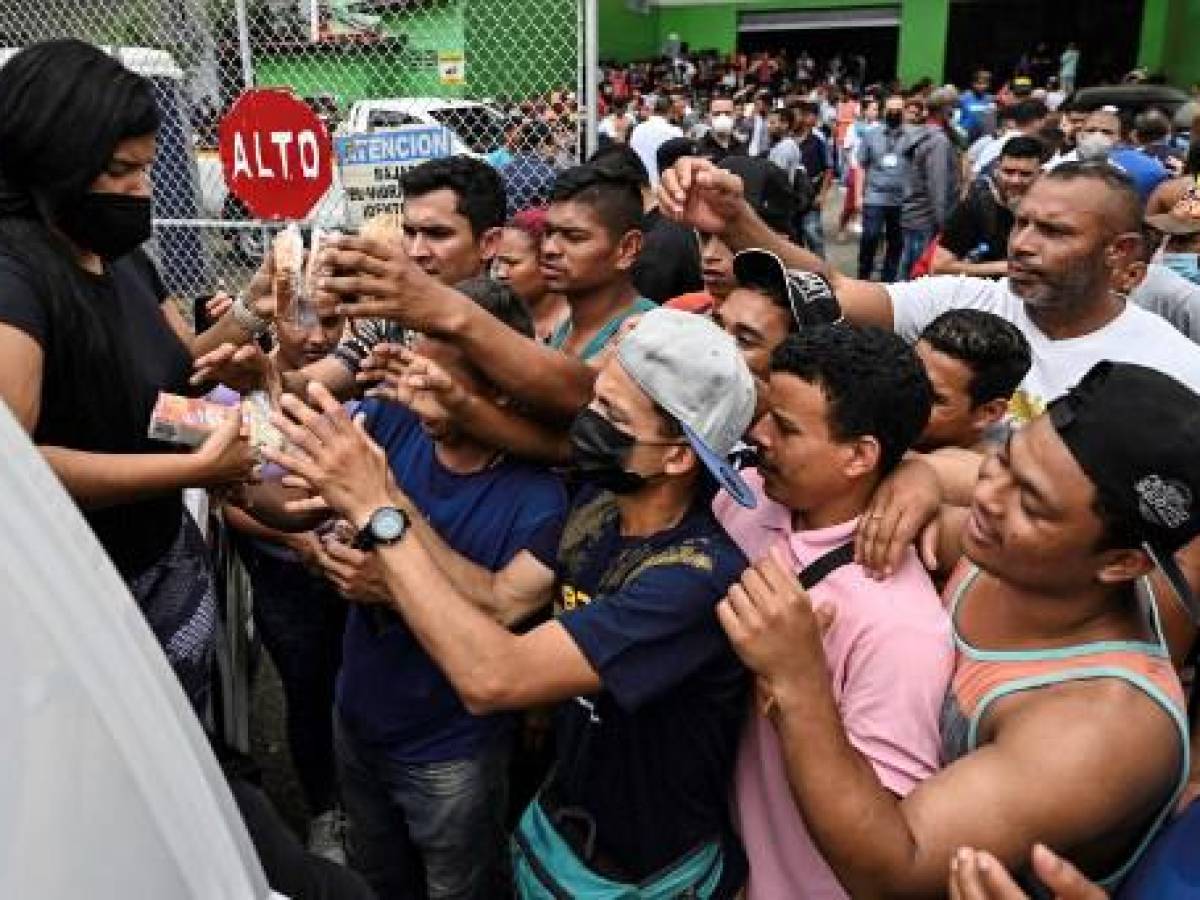 Migrantes venezolanos colman albergue en Panamá
