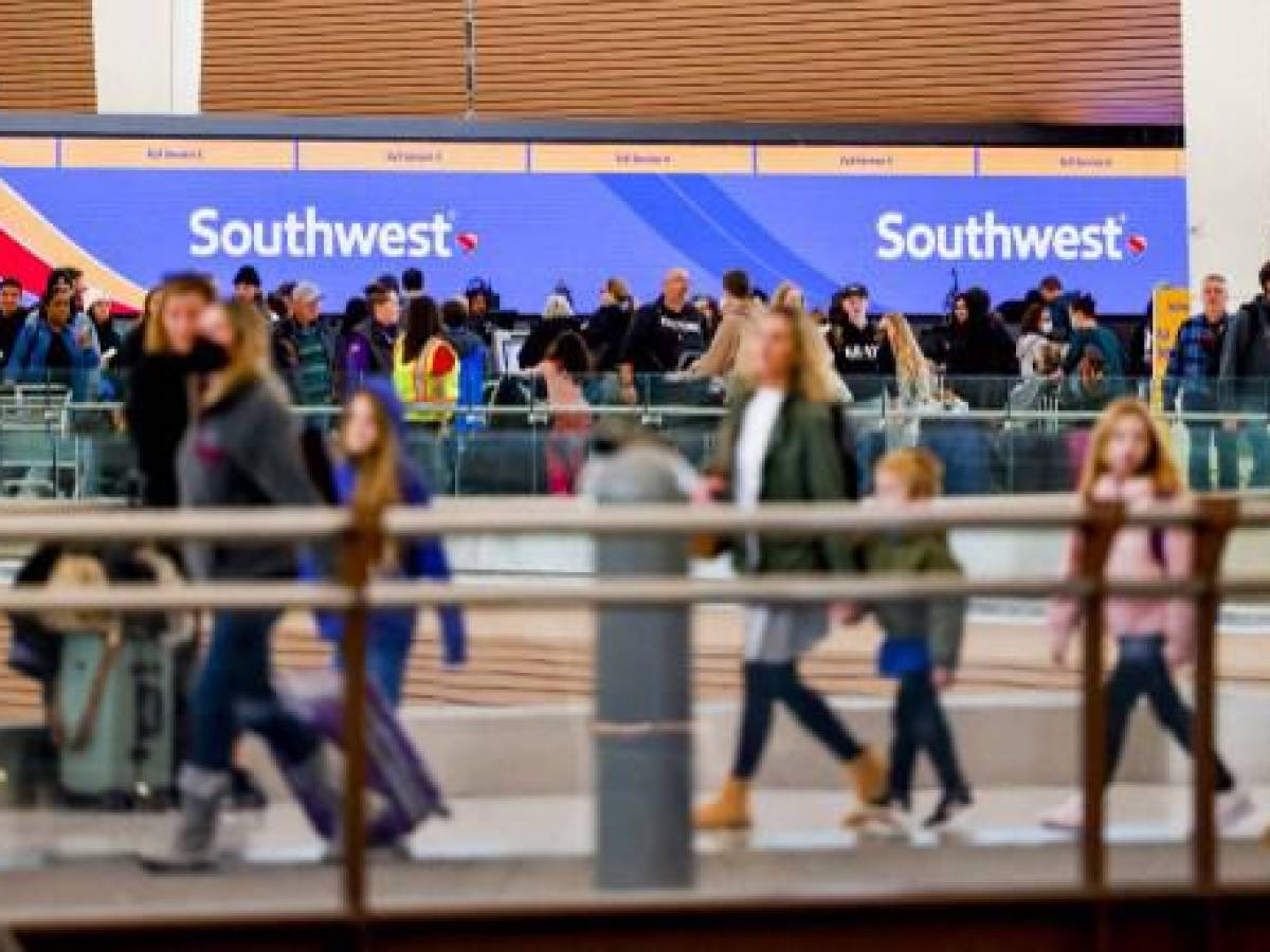 Aerolínea Southwest promete el fin del caos aéreo en EEUU