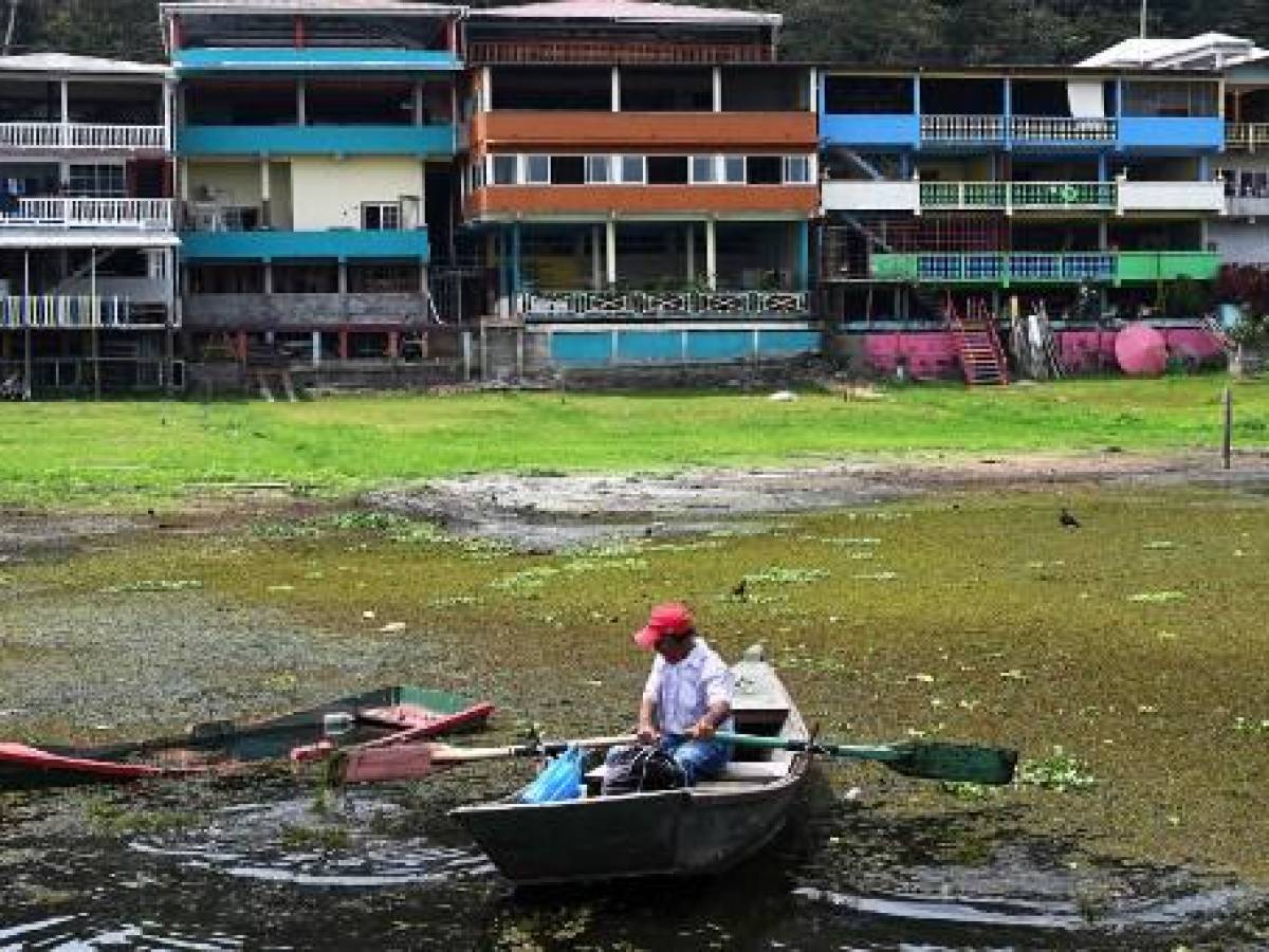 Honduras lanza plan de rescate de su único lago de agua dulce