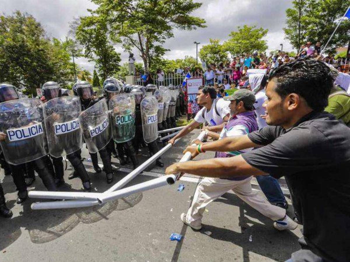 HRW: Corrupción, violencia y represión gubernamental afectan a Centroamérica