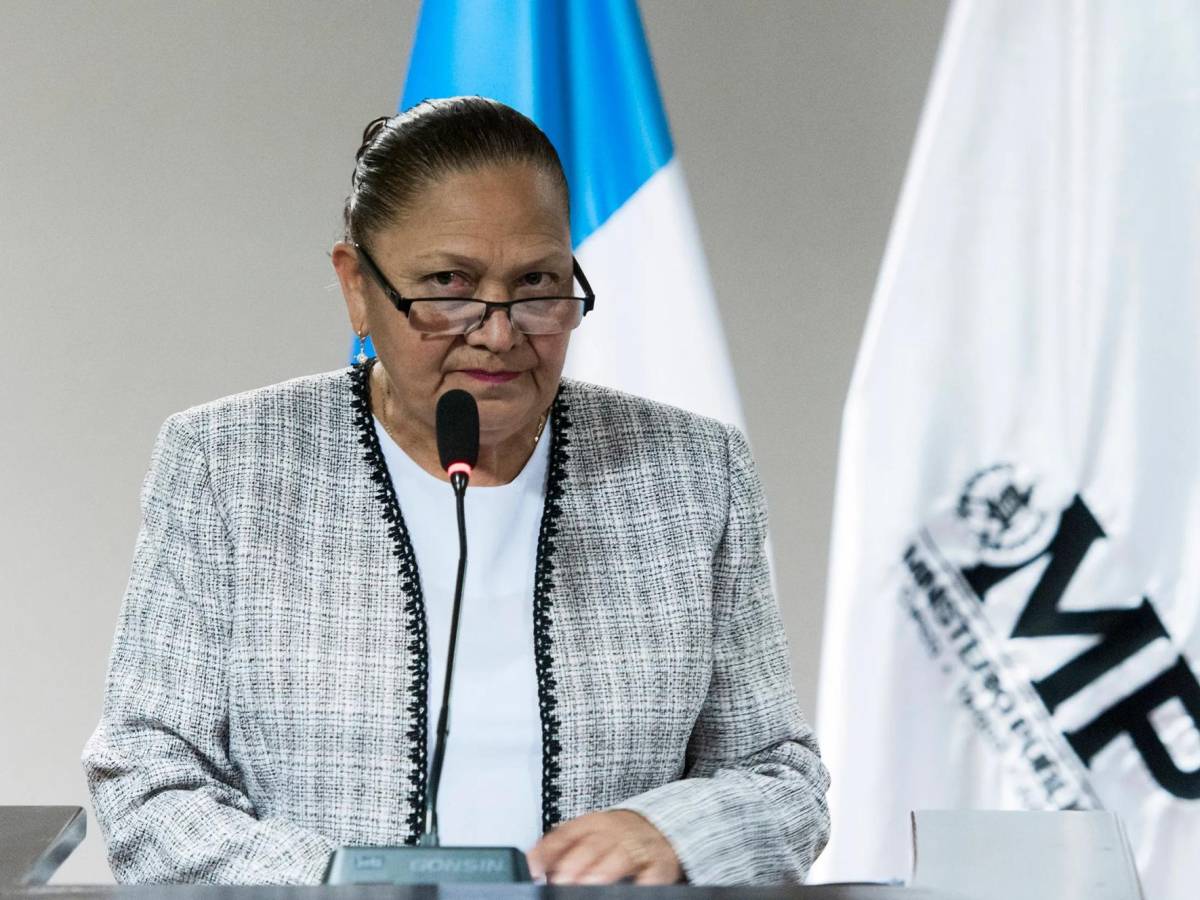 Guatemala: Alejandro Giammattei confirma a Consuelo Porras como fiscal general por cuatro años más