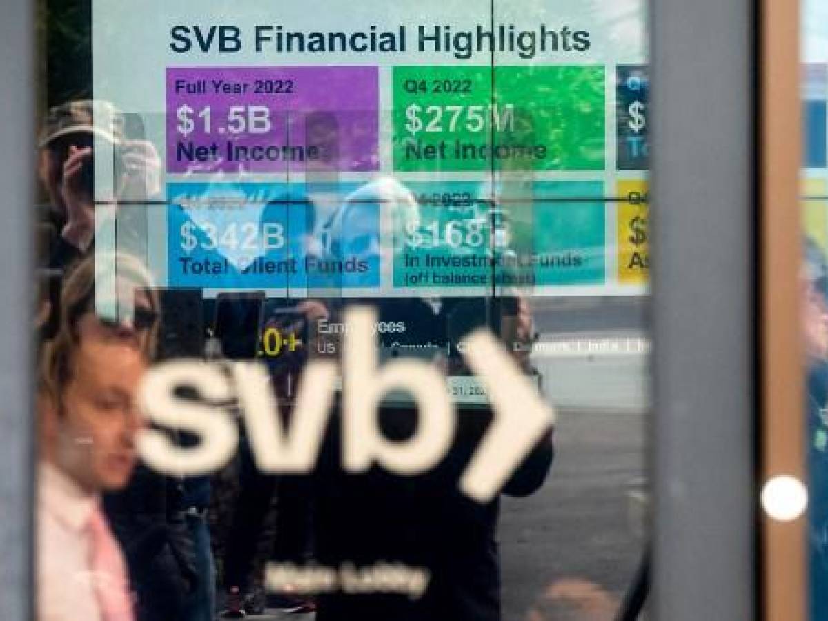 Demandan a la matriz de Silicon Valley Bank por fraude