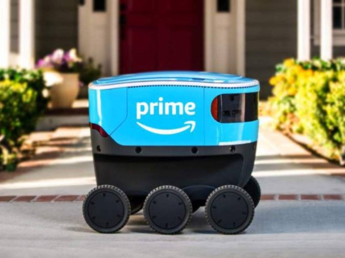 Amazon planea altavoz de gama alta y avanza con robot doméstico