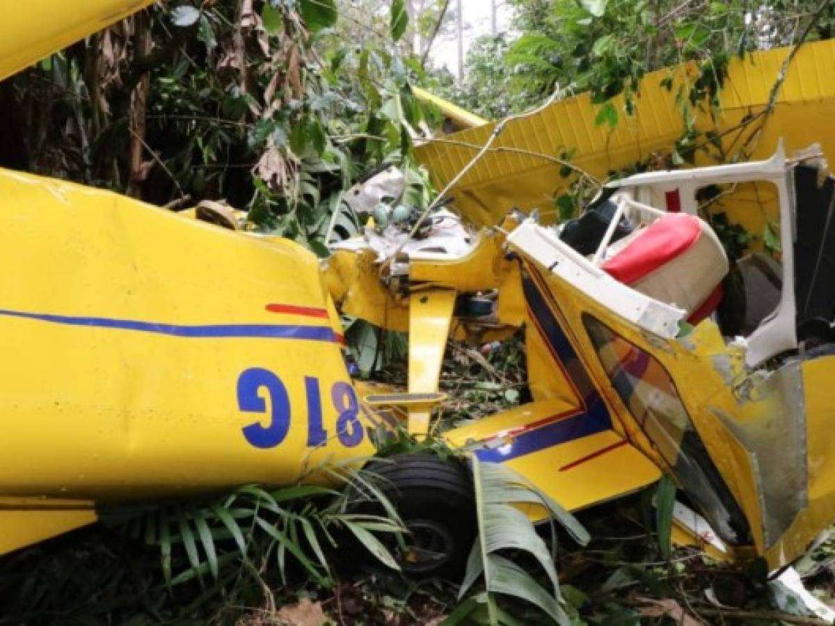 Dos heridos y dos muertos deja accidente aéreo en El Salvador