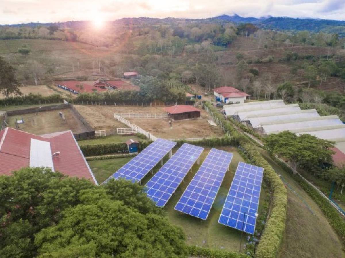 Costa Rica: Energía solar representa el 1%, mientras que en Honduras alcanza el 20%