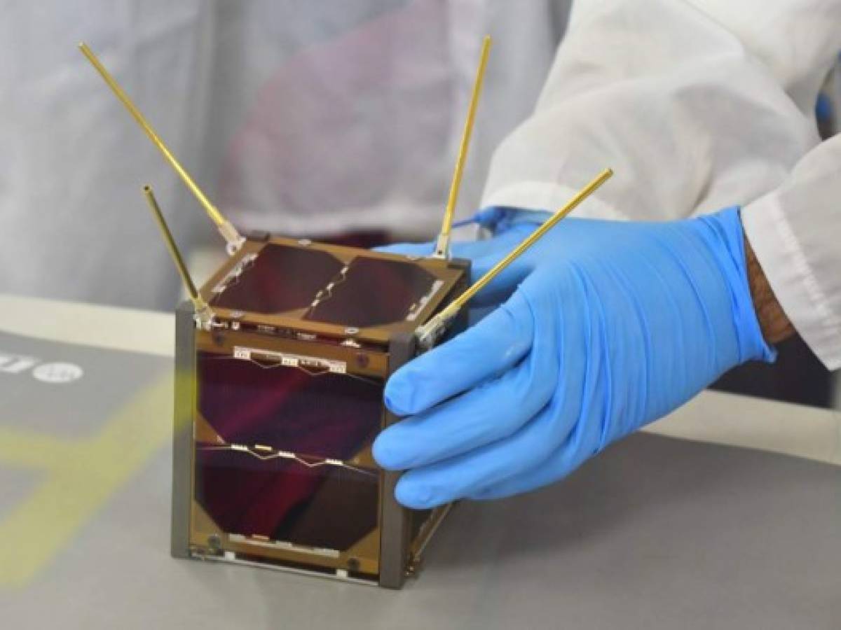 El primer satélite hecho en Costa Rica saldrá al espacio el 2 de abril