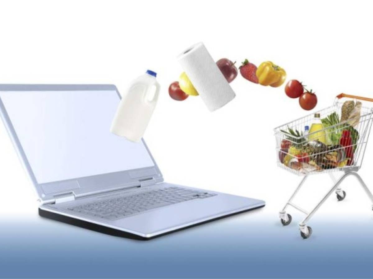 online food shopping with laptop