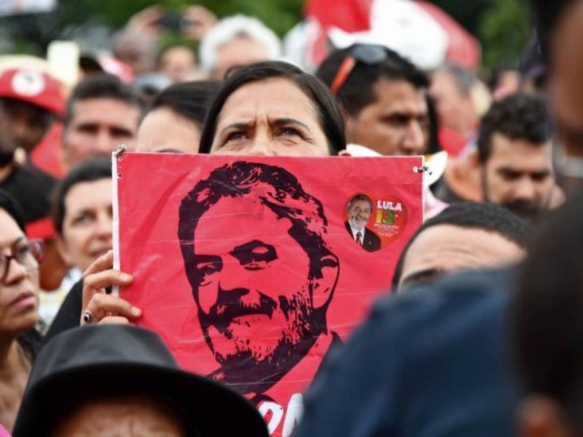 Lula, el héroe obrero de Brasil a un paso de la cárcel