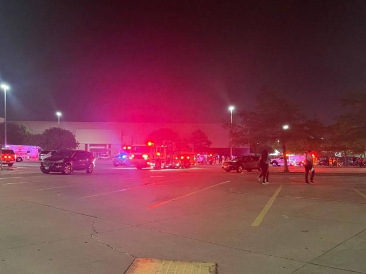 Tirador mata a ocho personas en un centro comercial de Texas