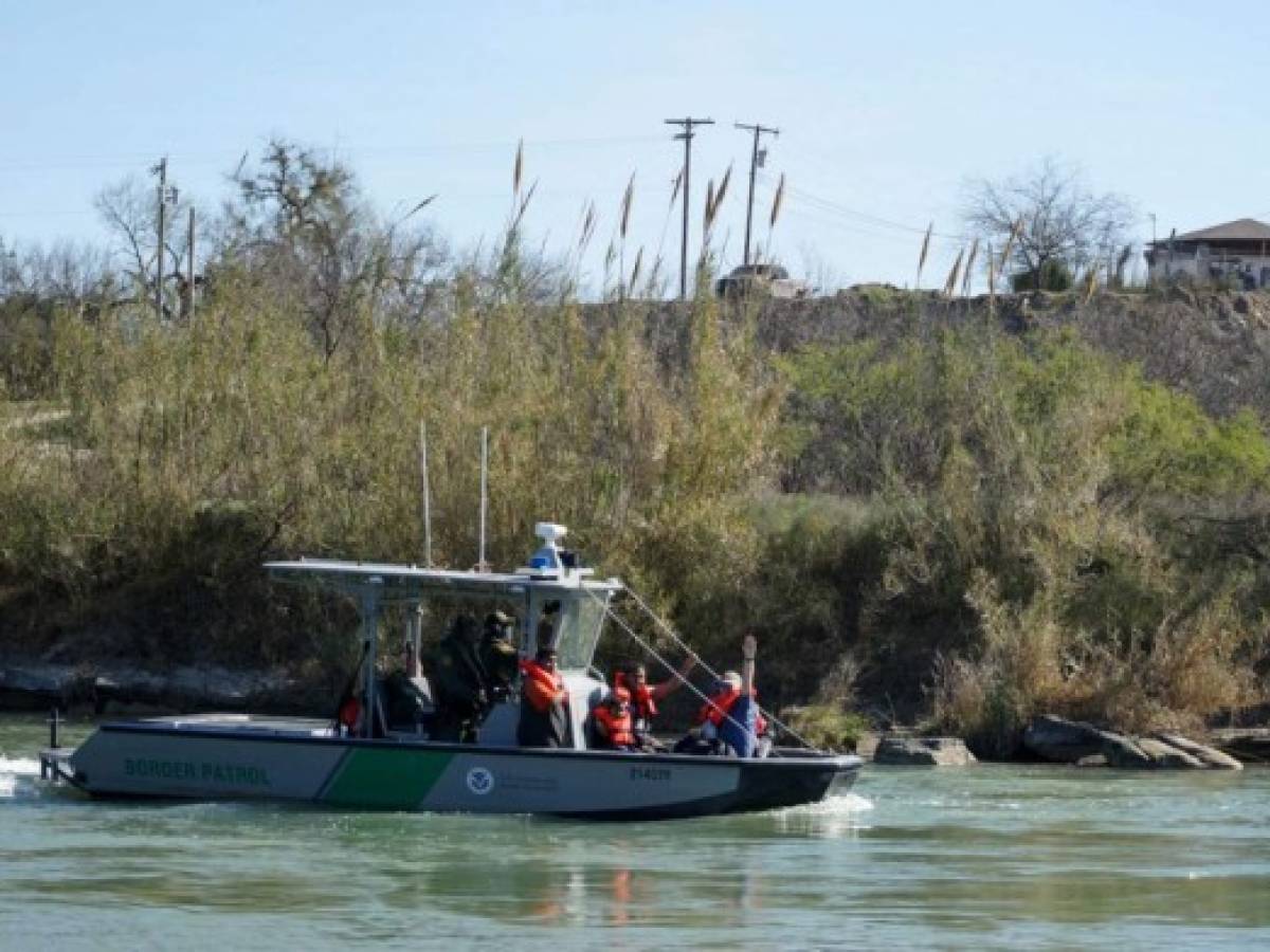 Crisis migratoria: Trump enfrenta críticas por tragedia en el Río Bravo