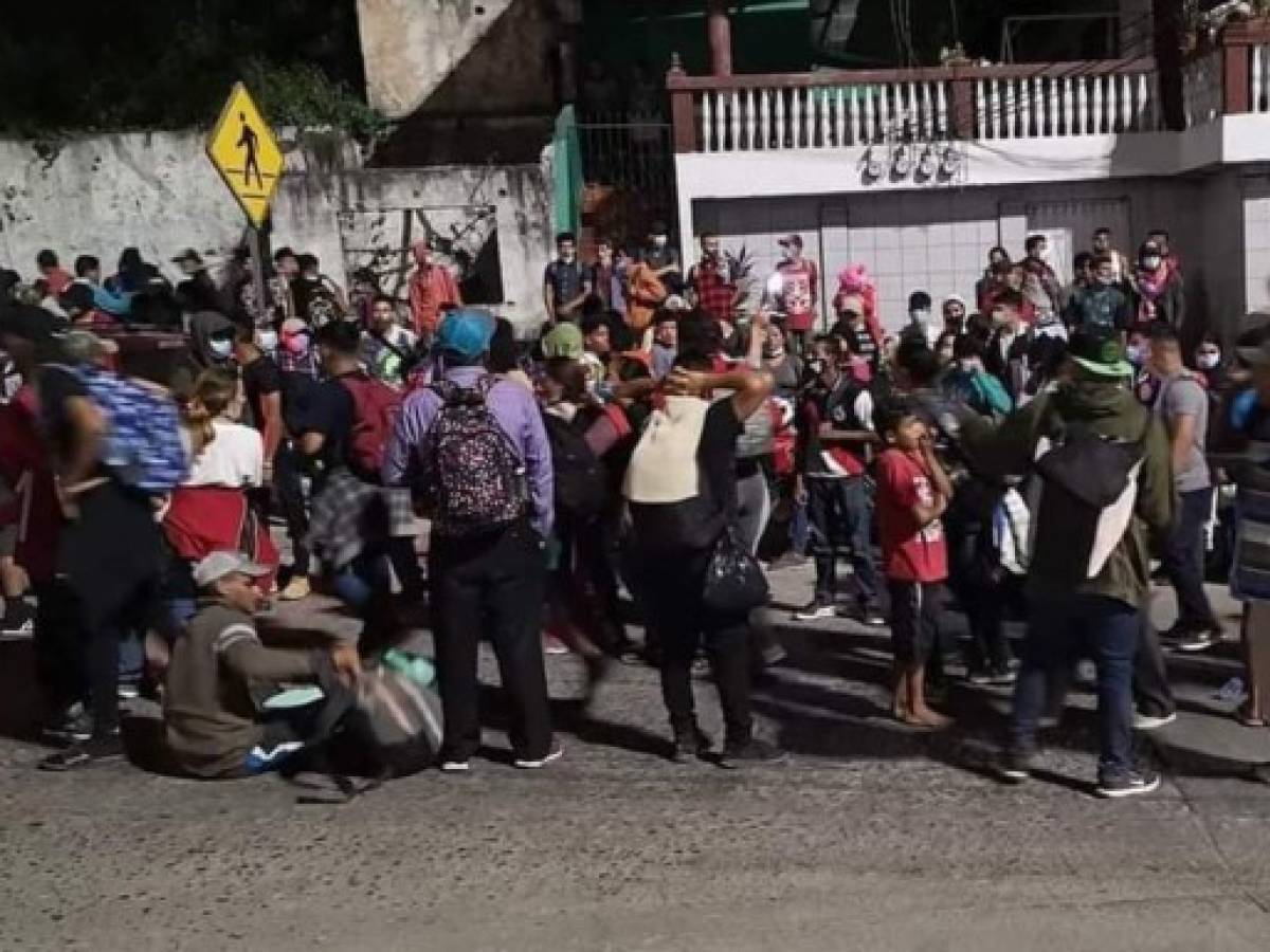 Tras Eta e Iota sale nueva caravana de hondureños hacia Estados Unidos