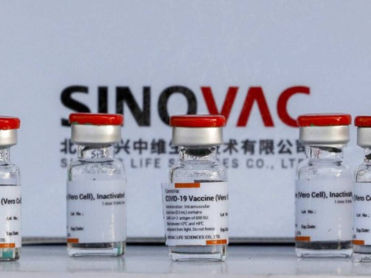 Vacuna Sinovac recibe apoyo de Chile: aplicación masiva muestra efectividad de 67%