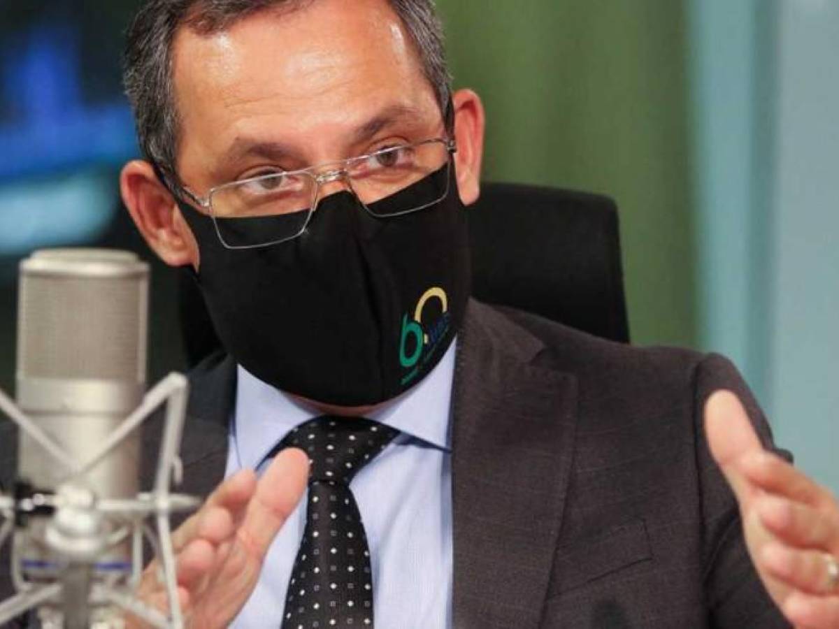 Renuncia presidente de Petrobras tras nuevas críticas por alza de combustibles