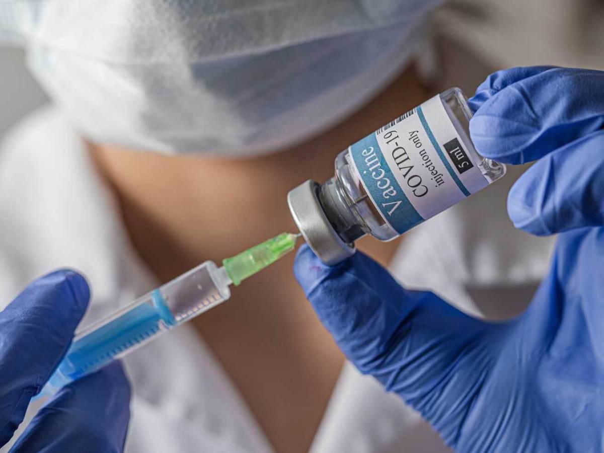Agencia sanitaria de EEUU recomienda vacunas de refuerzo contra ómicron