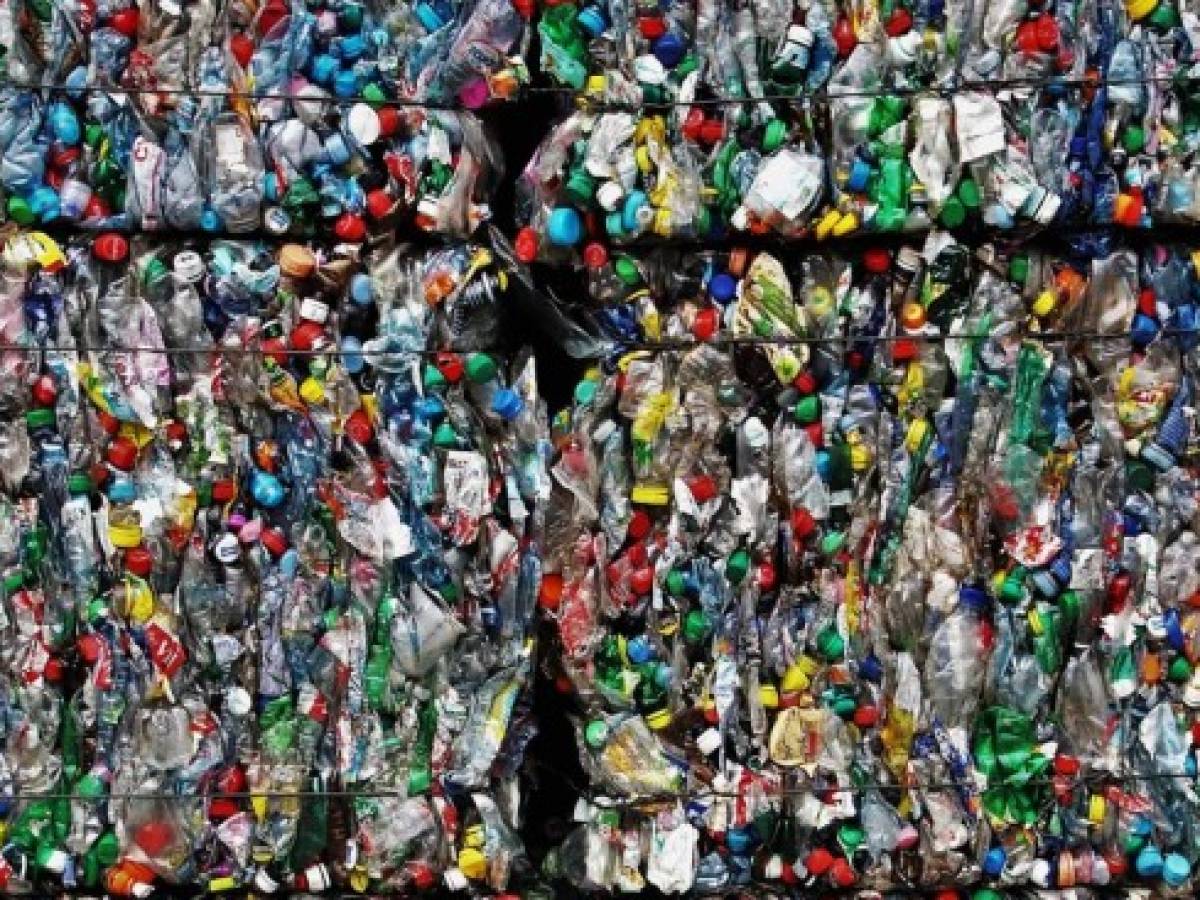 Treinta multinacionales se alían para reducir los residuos plásticos