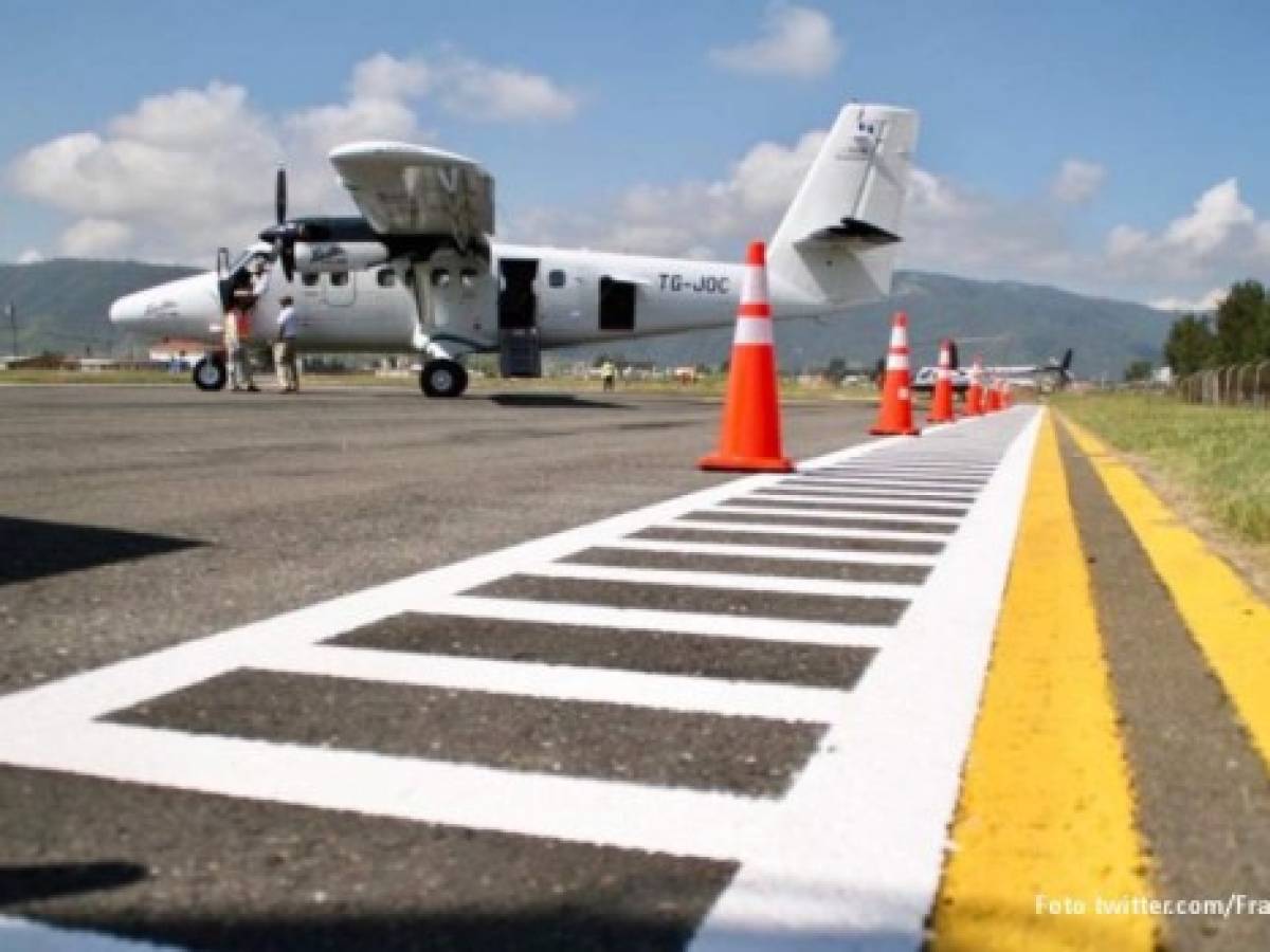 Guatemala cierra su espacio aéreo por Covid-19