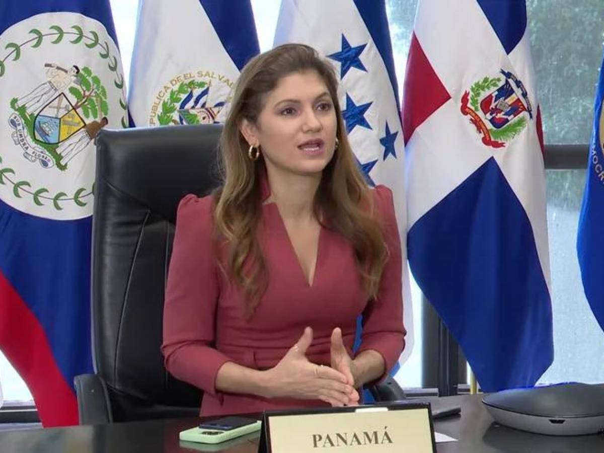 Panamá reemplaza a canciller que pidió ayuda para enfrentar migración ‘en descontrol’