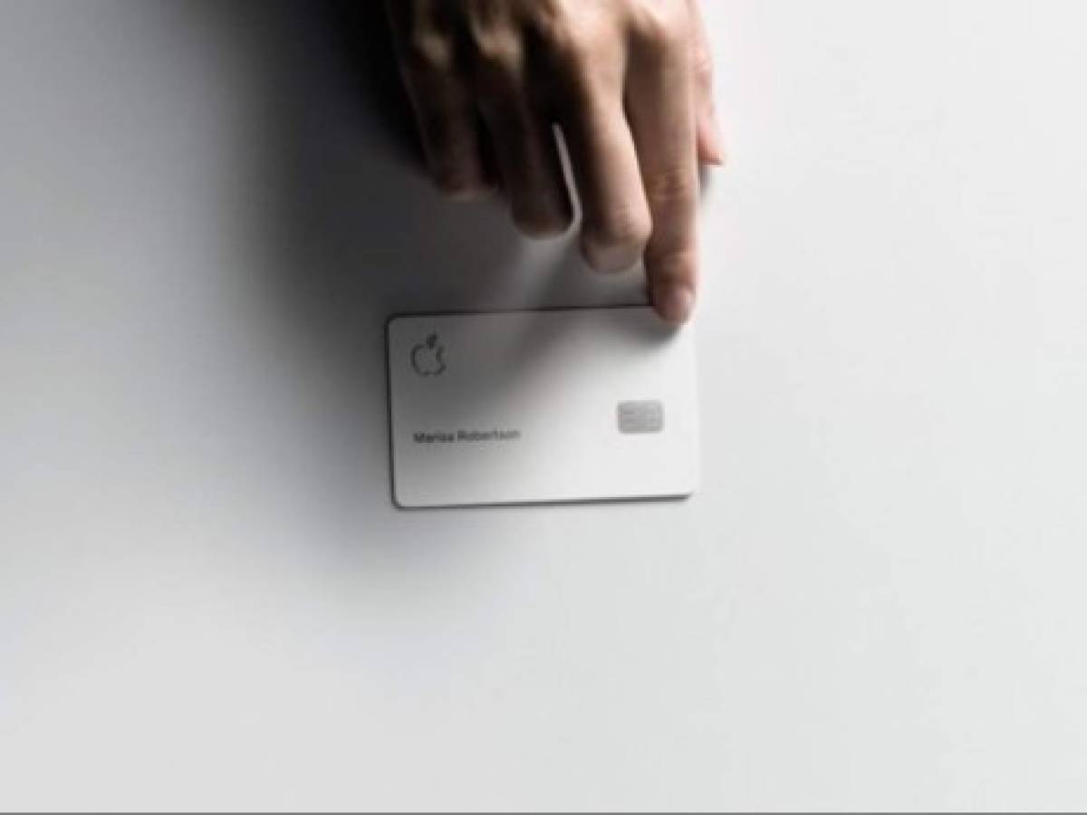 Apple lanza tarjeta de crédito con Goldman Sachs