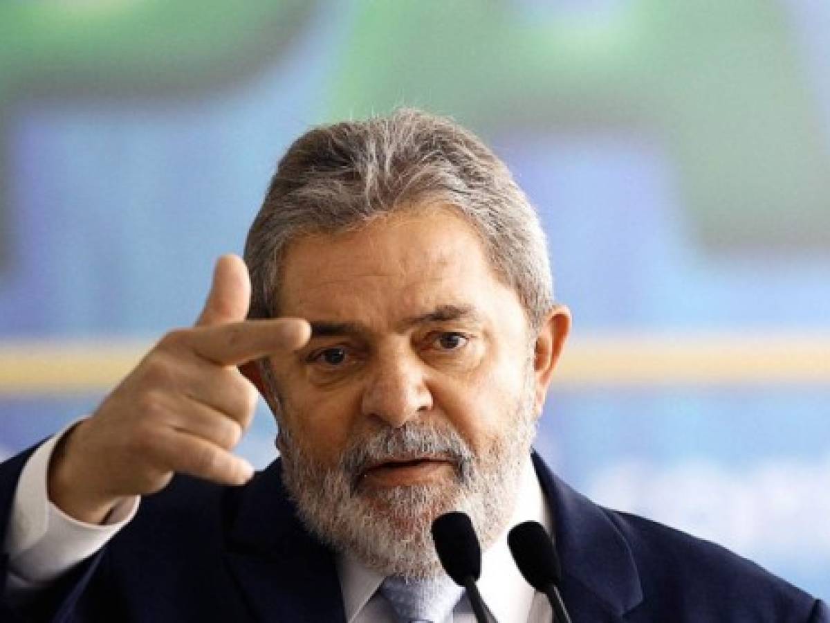 Brasil: Lula acusado de ser el 'comandante' de esquema de corrupción