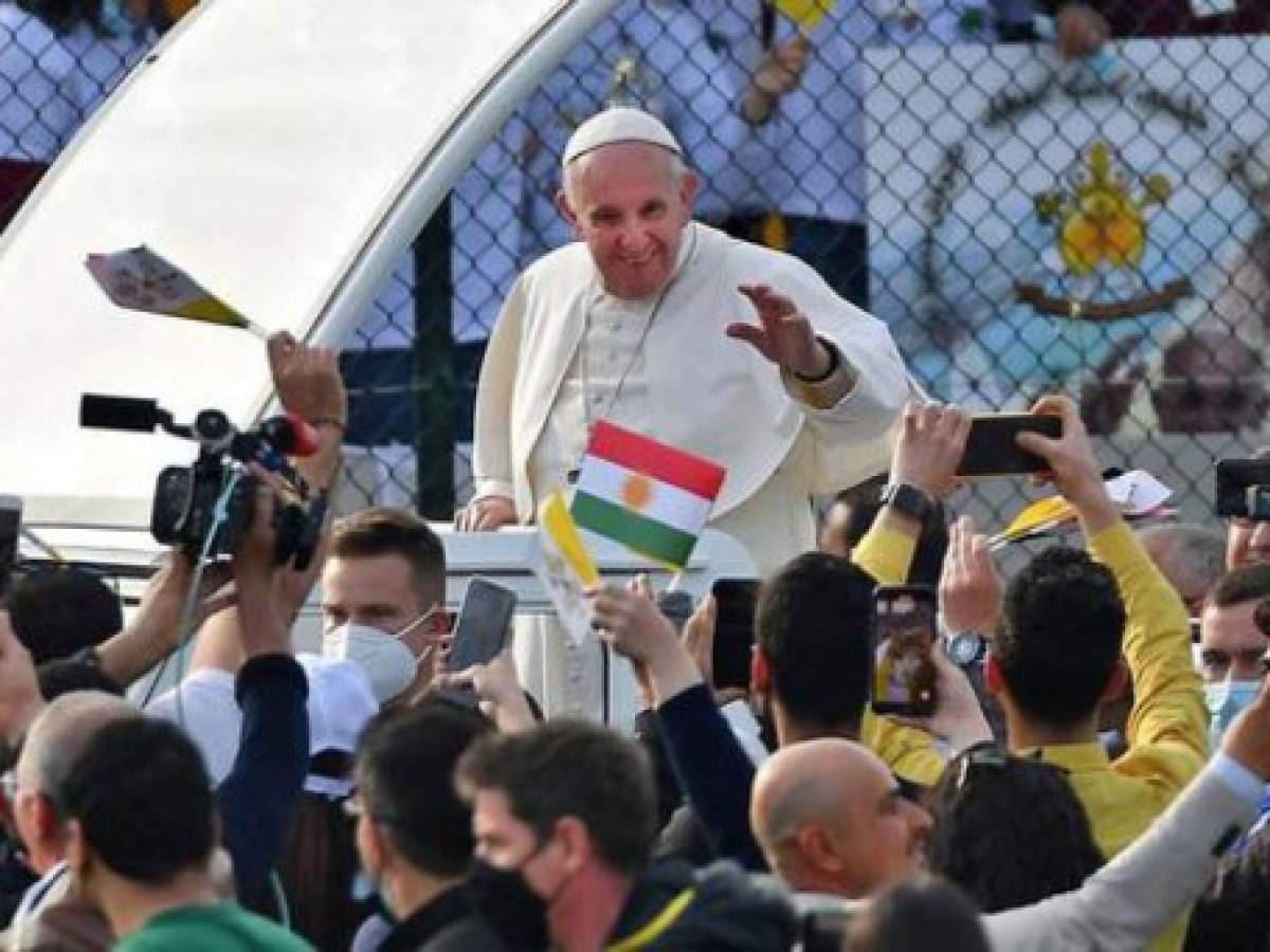Papa Francisco celebra su mayor misa en Irak