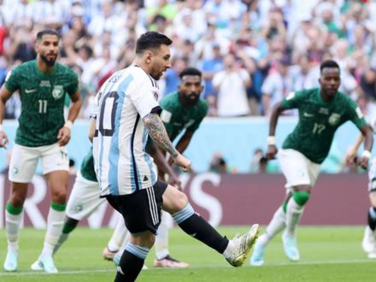Selección de Argentina se estrella en el debut ante Arabia Saudita