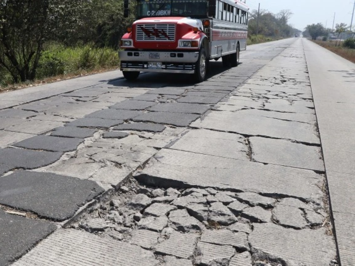 Invertirán US$175 millones en mejoras del corredor vial norte de Guatemala