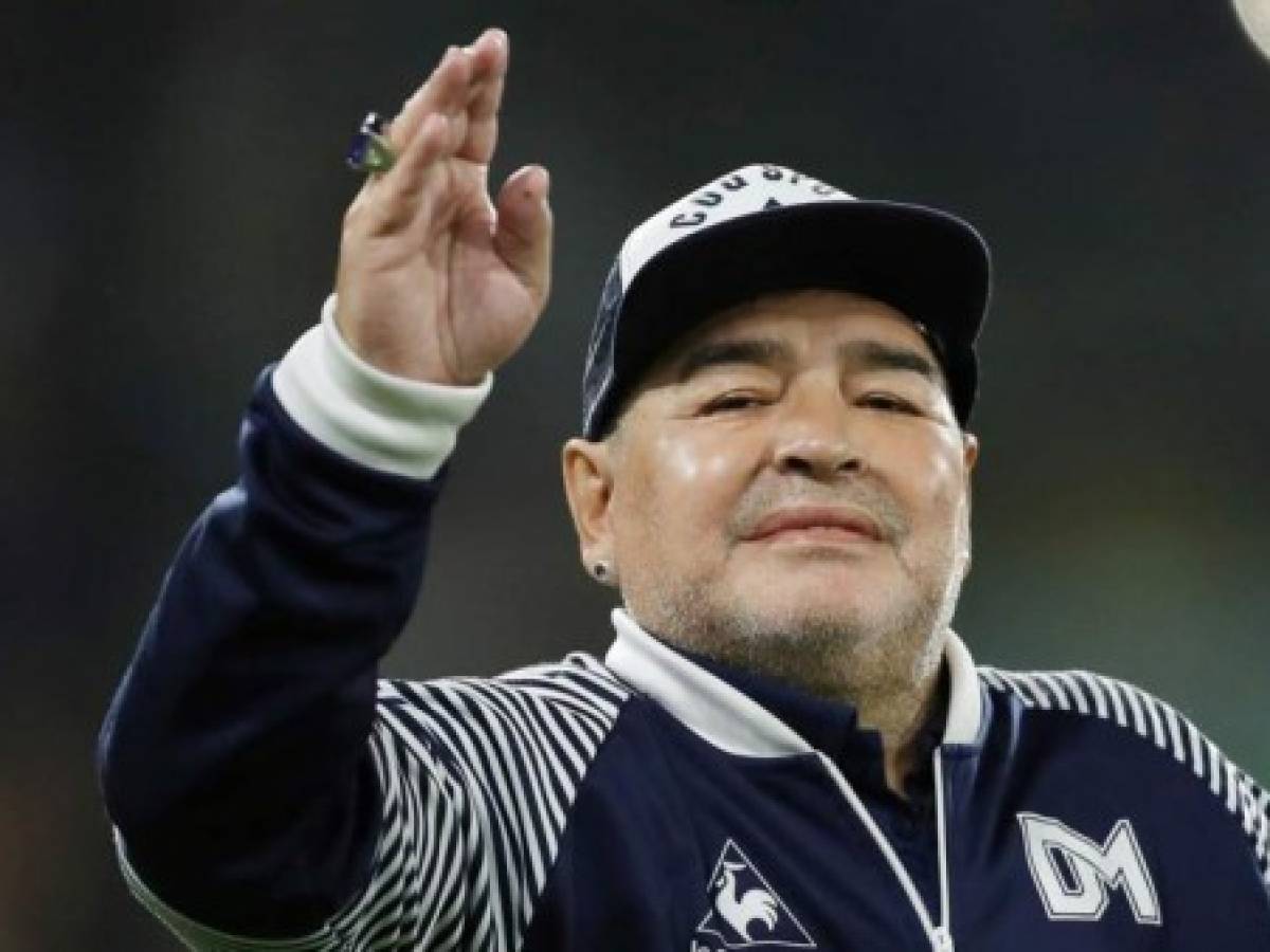 Investigan al psicólogo y dos enfermeros por muerte de Maradona