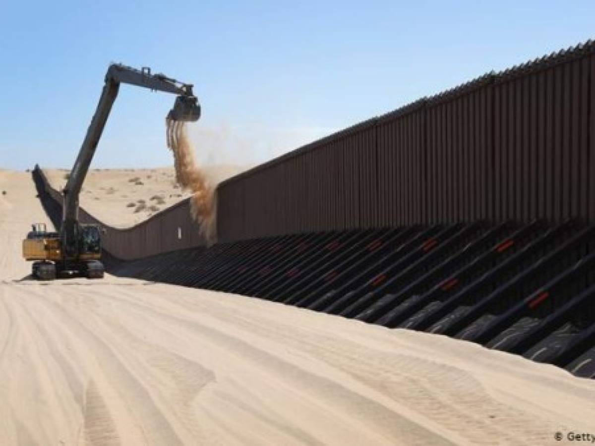 Biden detendrá la construcción del muro con México desde el día 1